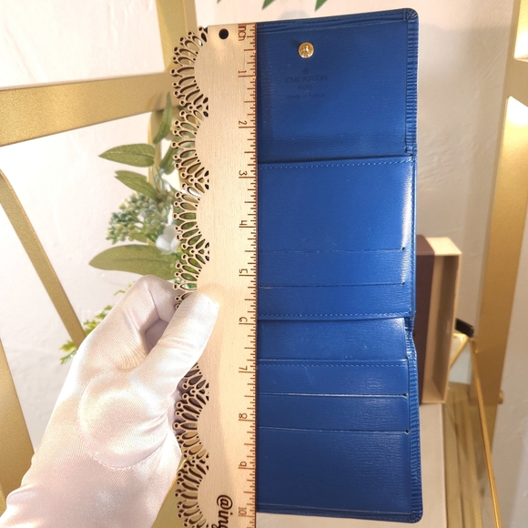 SALE! LV BUNDLE: wallet, box, & dustbag - authentic Louis Vuitton blue Epi - Picture 15 of 16